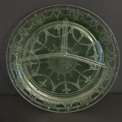 LOT 200: Uranium Glass Cameo Ballerina Pattern Divided Plates