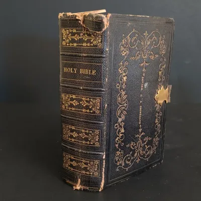 LOT 203: Holy Bible 1847 - J.B. Lippincott Philadelphia Publishing