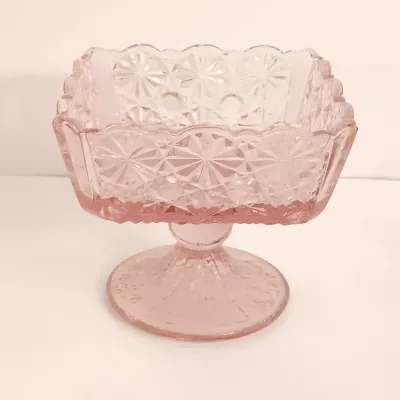 LOT 139: Vintage Glass Collection: Uranium, Marigold Carnival, Pink
