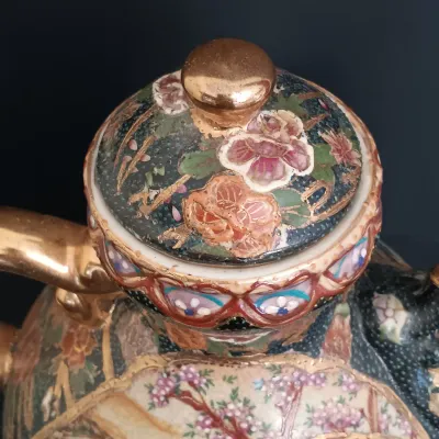 LOT 222: Royal Satsuma Hand-Painted Pheasant Teapot
