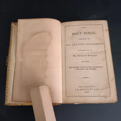 LOT 203: Holy Bible 1847 - J.B. Lippincott Philadelphia Publishing