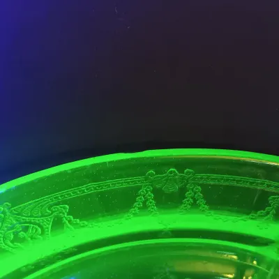 LOT 200: Uranium Glass Cameo Ballerina Pattern Divided Plates