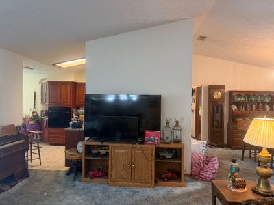 Sale Photo Thumbnail #535