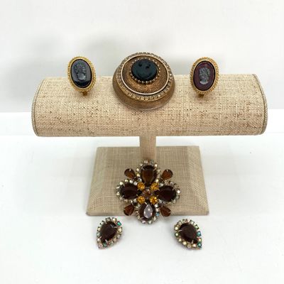 Sale Photo Thumbnail #433