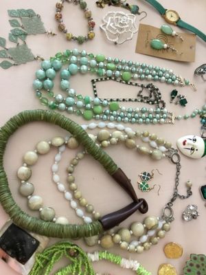 Beautiful sage, green vintage and costume fashion jewelry very good condition