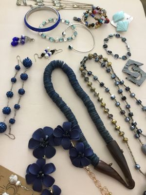 Beautiful blue and Silvertone bracelet, necklace earrings, etc. lot jewelry excellent and very good condition