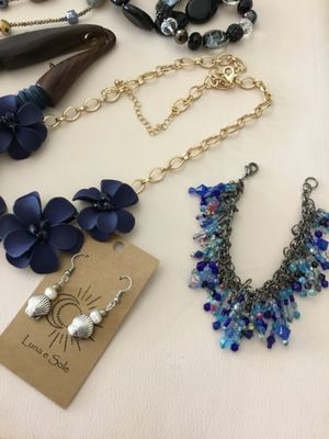 Beautiful blue and Silvertone bracelet, necklace earrings, etc. lot jewelry excellent and very good condition