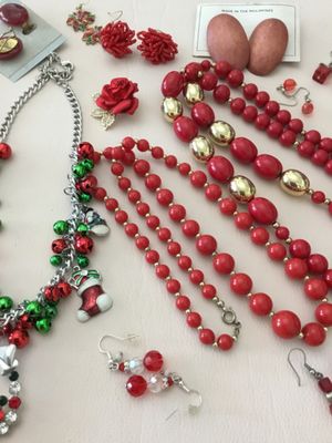 Cute red Christmas vintage and fashion costume jewelry very good condition earrings necklace, bracelets, brooch, etc.
