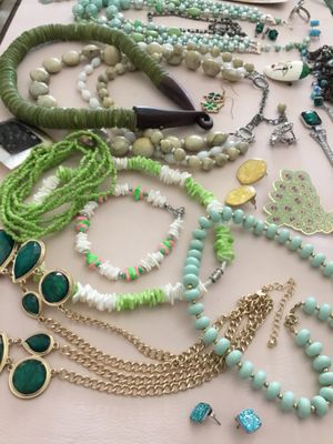 Beautiful sage, green vintage and costume fashion jewelry very good condition