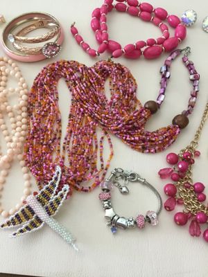 Pink Fashion and some vintage, lots sell necklace, pendants, bracelets, etc. all in very good condition