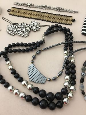 Cute, black and white mixed vintage light, bracelets, necklace, etc. all in very good condition