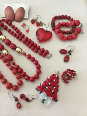 Cute red Christmas vintage and fashion costume jewelry very good condition earrings necklace, bracelets, brooch, etc.