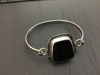 Mexican Sterling Silver & 925 Black Onyx Pendant Bangle Bracelet