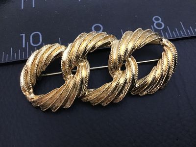 Vintage Napier Gold-Tone Twisted Chain Link Brooch Pin