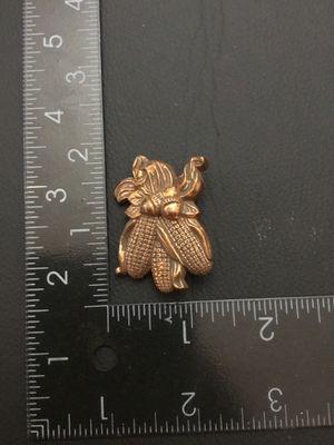 Vintage 1983 Hallmark Cards Copper-Tone Corn & Acorns Thanksgiving Pin Brooch