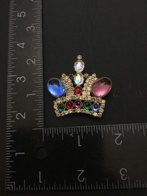 Vintage Multicolor Rhinestone & Cabochon Crown Brooch Pin
