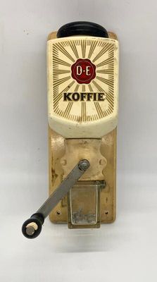 Antique Koffie grinder, ht. 13 1/2 in.