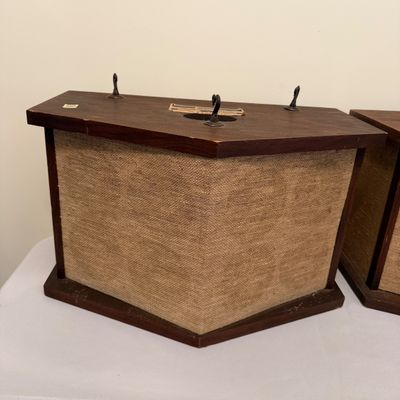 Vintage Bose Model 901 Speakers with Active Equalizer (DR-MG)