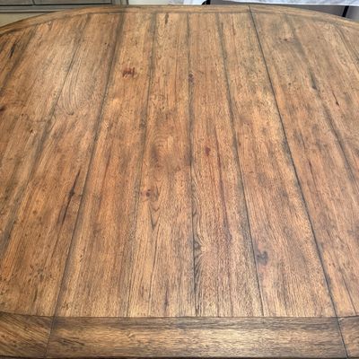 Wooden Pedestal Dining Table & Chairs with Painted Detail (DR-MG)