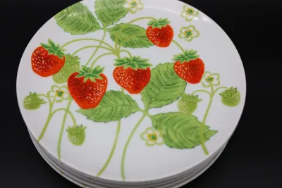 Fitz & Floyd Wild Strawberry Vintage Plates – Set of 6