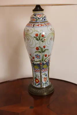 Hand-Painted Porcelain Floral Table Lamp