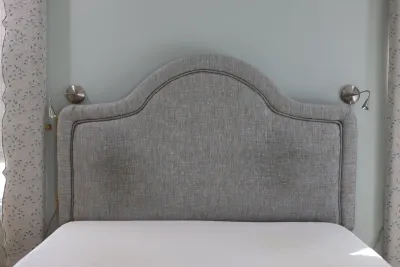 King Size Gray Upholstered Arched Headboard with Matress