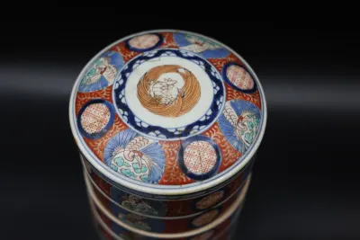 Vintage Japanese Imari-Style Porcelain 4-Tier Jubako Stacking Box