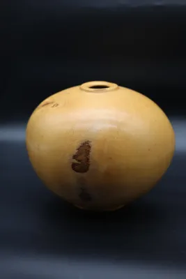 Jim Rozelle Signed American Holly Wood Vessel – 1989 Award Winner