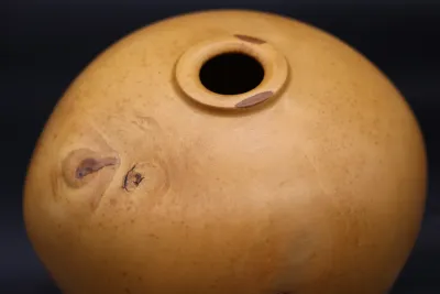 Jim Rozelle Signed American Holly Wood Vessel – 1989 Award Winner