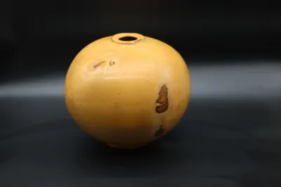Jim Rozelle Signed American Holly Wood Vessel – 1989 Award Winner