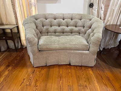 Kisabeth Furniture Custom Tufted Loveseat
