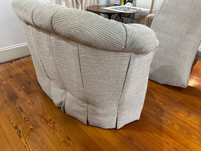 Kisabeth Furniture Custom Tufted Loveseat
