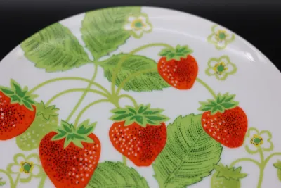Fitz & Floyd Wild Strawberry Vintage Plates – Set of 6