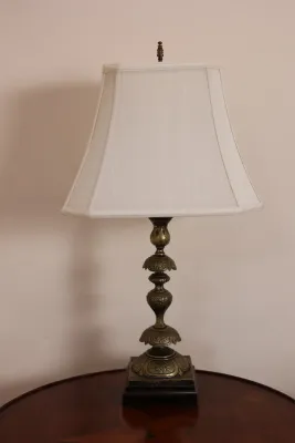 Ornate Traditional Table Lamp
