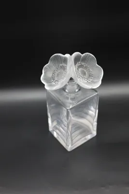 Lalique Crystal Flower Stopper with Decanter