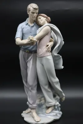 Lladró “You’re Everything to Me” Couple Figurine