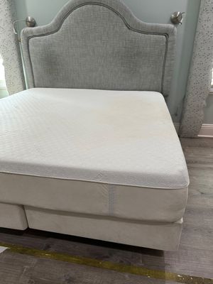 King Size Gray Upholstered Arched Headboard with Matress