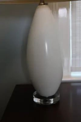 Contemporary White Table Lamp with Clear Base