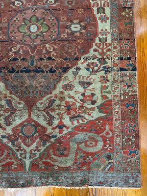Antique Persian Heriz Serapi Wool Rug - 4' x 6'4"