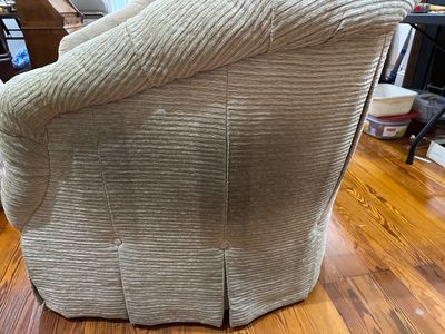 Kisabeth Furniture Custom Tufted Loveseat