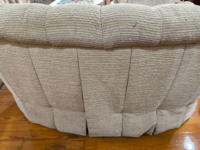 Kisabeth Furniture Custom Tufted Loveseat