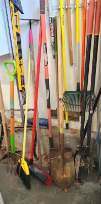 OUTDOOR HAND TOOLS AND BROOMS 