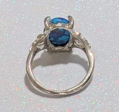 **NEW ARRIVAL** Size 7¼ Light & Dark BLUES OVAL CABOCHON "Mottled" STONE 4-Prong RING with "Triangle Branch"...