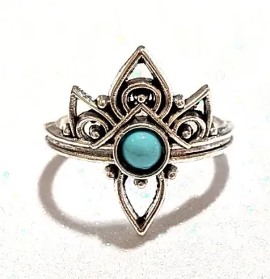 **NEW ARRIVAL** Size 7¼ Small BLUE ROUND Half-Globe TURQUOISE STYLE RING with "Pointed Crown" Style on a Silver Tone Setting...