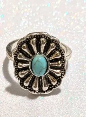 **NEW ARRIVAL** Size 6 Small "CRACKLED" BLUE OVAL TURQUOISE STYLE RING with 14 "Spikes" on a Silver Tone & Black...