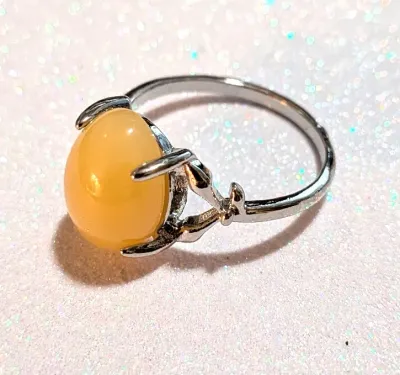 **NEW ARRIVAL** Size 9½ YELLOW OPAQUE OVAL GLASS STONE 4-Prong RING with "Pointed Branch" Style Band on a Silver Tone Setting...