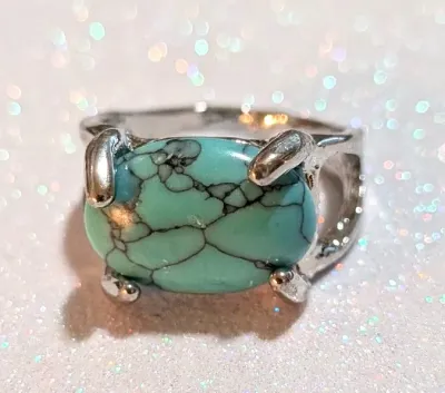 **NEW ARRIVAL** Size 5½ SIDEWAYS "CRACKLED TURQUOISE" STYLE OVAL CABOCHON STONE 4-Prong RING with OPEN SIDE Band on a Silver...