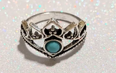 **NEW ARRIVAL** Size 7¼ Small BLUE ROUND Half-Globe TURQUOISE STYLE RING with "Heart Crown" Style on a Silver Tone Setting (2.2g)