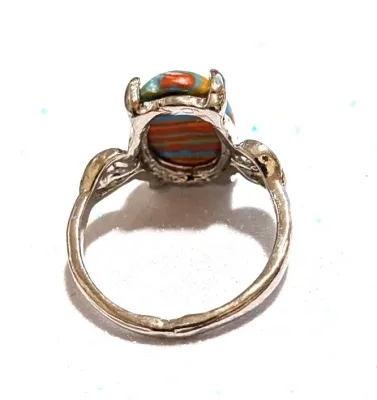 **NEW ARRIVAL** Size7½ GREEN, RED & BLUE "STRIPED" Oval Cabochon 4-Prong Stone RING with a "PUFFY HEARTS" Band in...