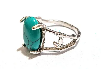 **NEW ARRIVAL** Size 10¼ AQUAMARINE "Crackled" Oval Cabochon 4-Prong Stone RING with a "2 PETALS" Band in a Silver...